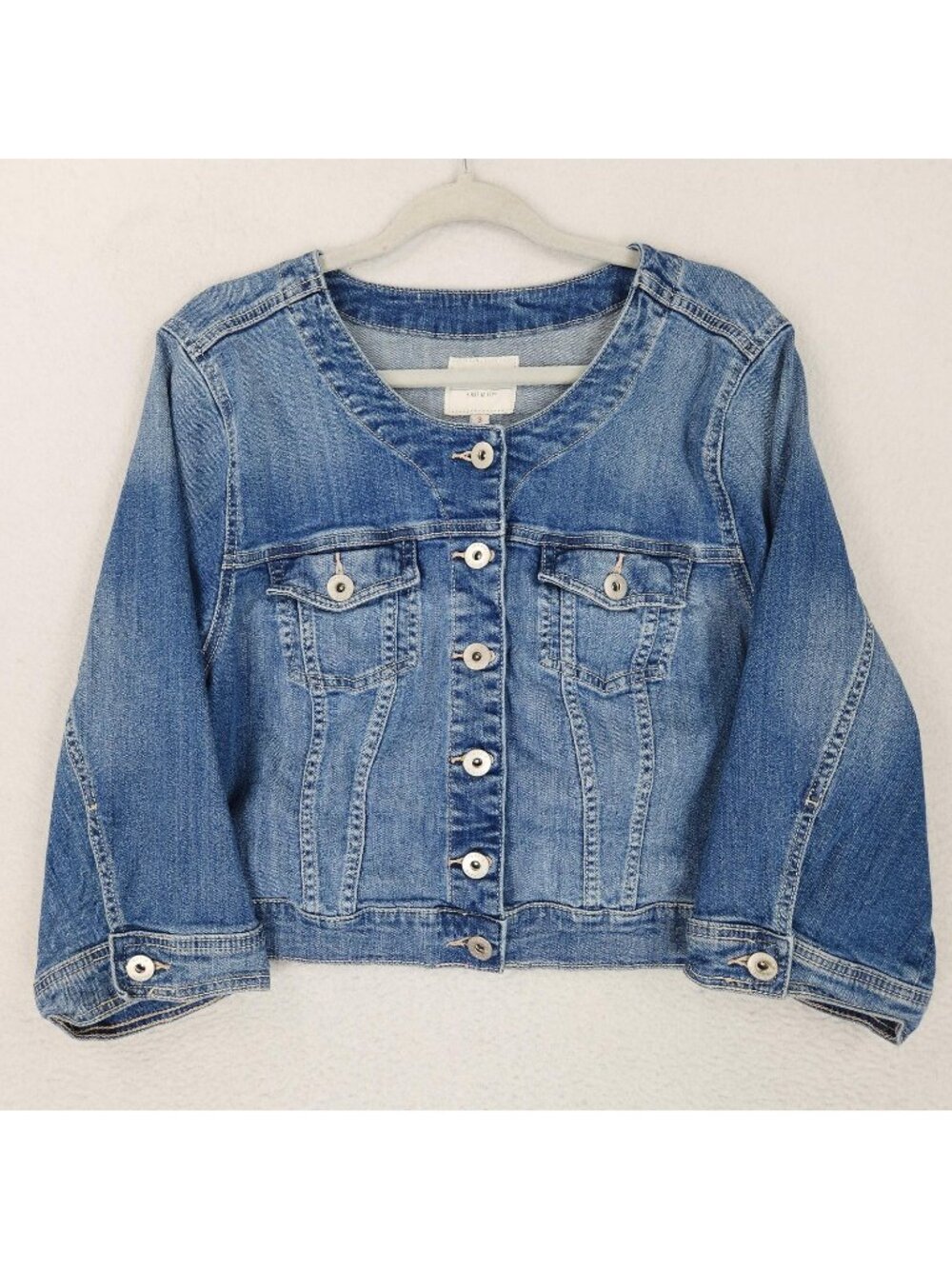 Torrid Jacket Womens 3X Blue Denim Cropped 3/4 Sleeve Trucker Collarless Jean